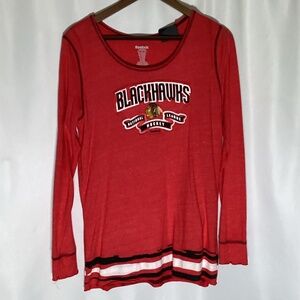 1276. Reebok Women's Chicago Blackhawks T-Shirt EUC XL